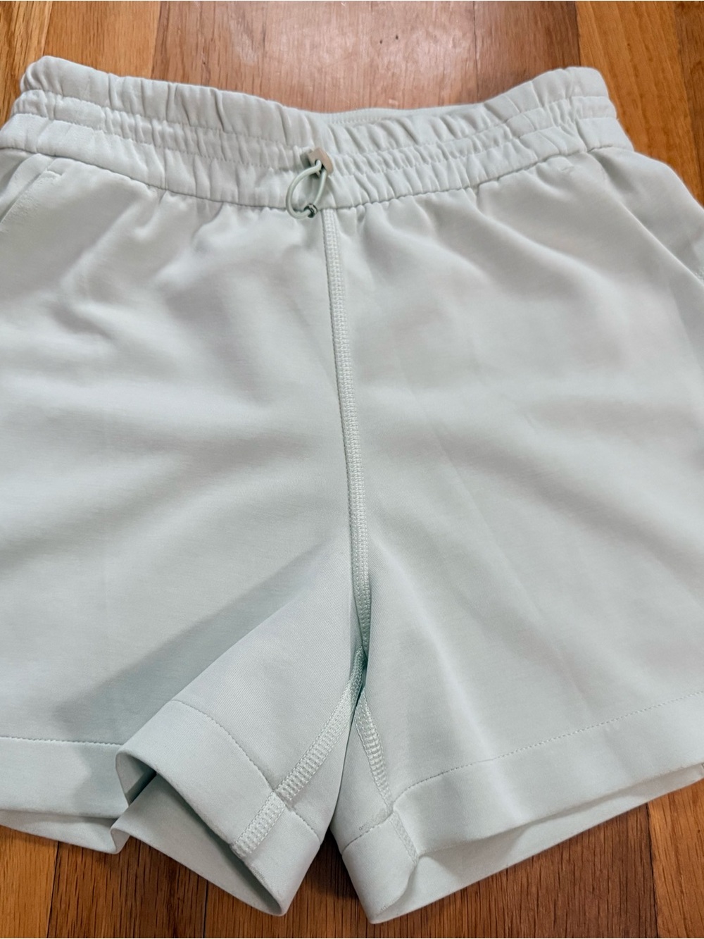 Lululemon Softstreme High Rise Shorts - Mint color